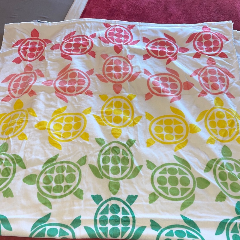 New Colorful Turtle Pattern Beach towel - Picture 3 of 13
